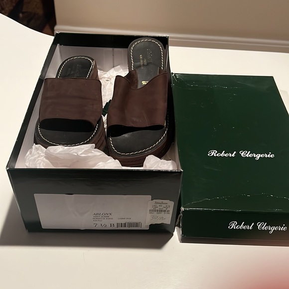 Robert Clergerie 7 1/2 brown suede wedge slides - Picture 7 of 7